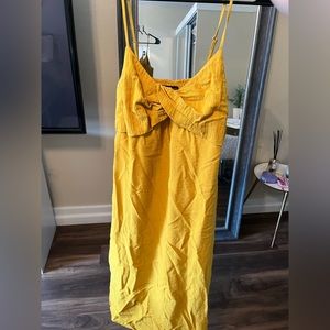 Mustard color Banana Republic maxi dress!